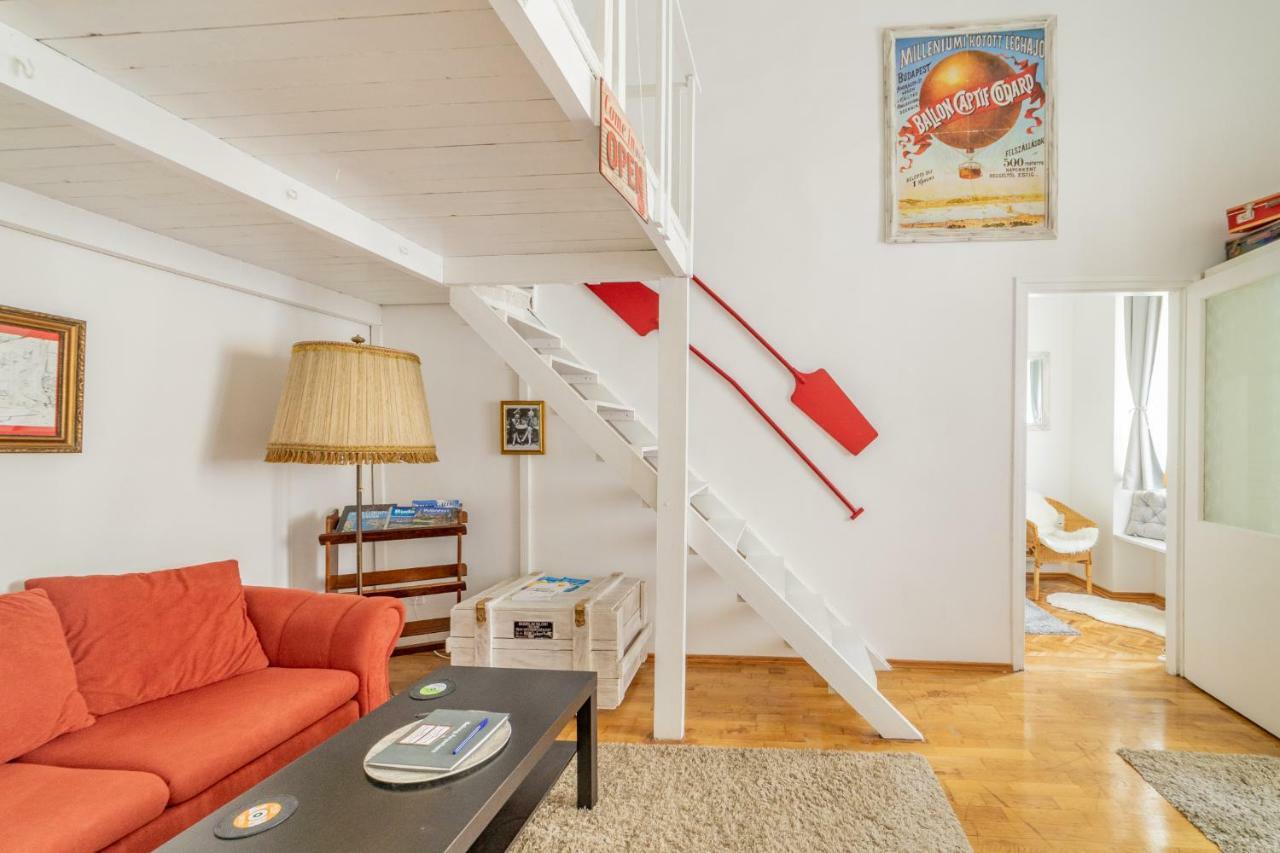 Gabi'S Central Broadway Nest @ Nagymezo Str Budapest Extérieur photo