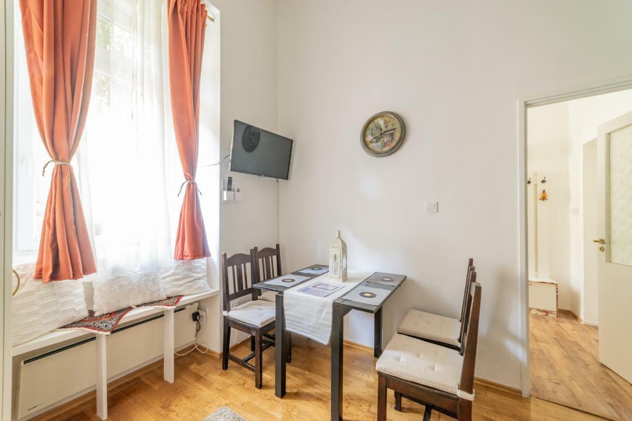 Gabi'S Central Broadway Nest @ Nagymezo Str Budapest Extérieur photo