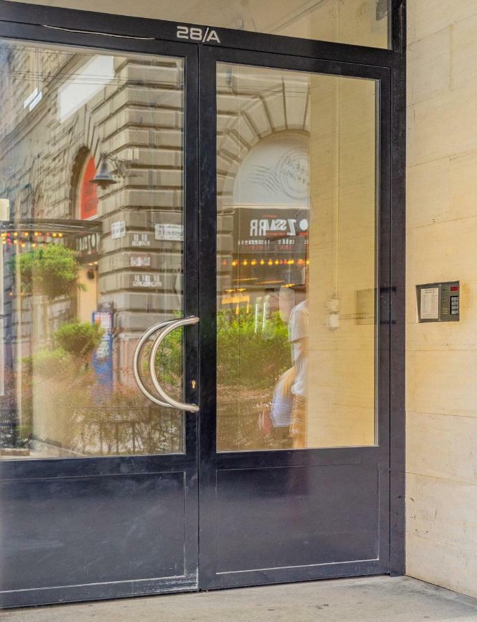Gabi'S Central Broadway Nest @ Nagymezo Str Budapest Extérieur photo